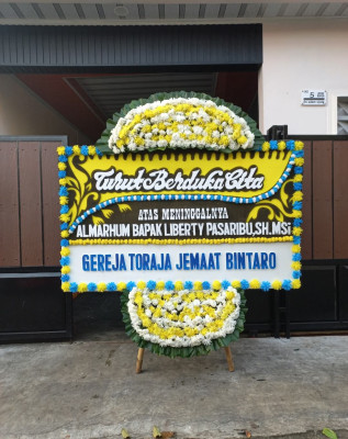 Papan Bunga Duka di Tanjung Mas