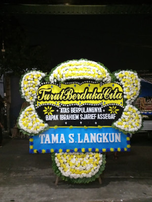 Papan Bunga Duka di Tanjung Mas